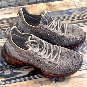 New Very G Hella sneakers with sequins and leopard print soles size 8.5